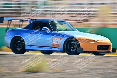 media/Oct-18-2025-Extreme Speed (Sat) [[d6d7e1fef1]]/Red-Green/